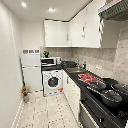 Park Lane Beautiful Family Apartment